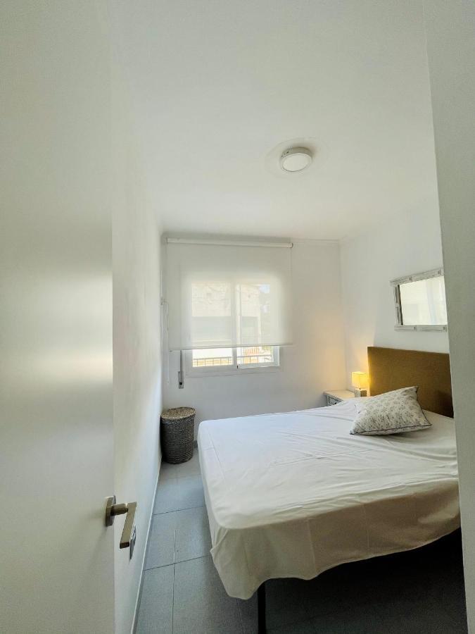Acogedor Y Centrico Apartamento A 1' De La Playa Roses Exterior foto